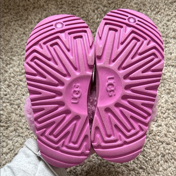 UGG Pink Fluffy Slippers - Picture 6 of 7